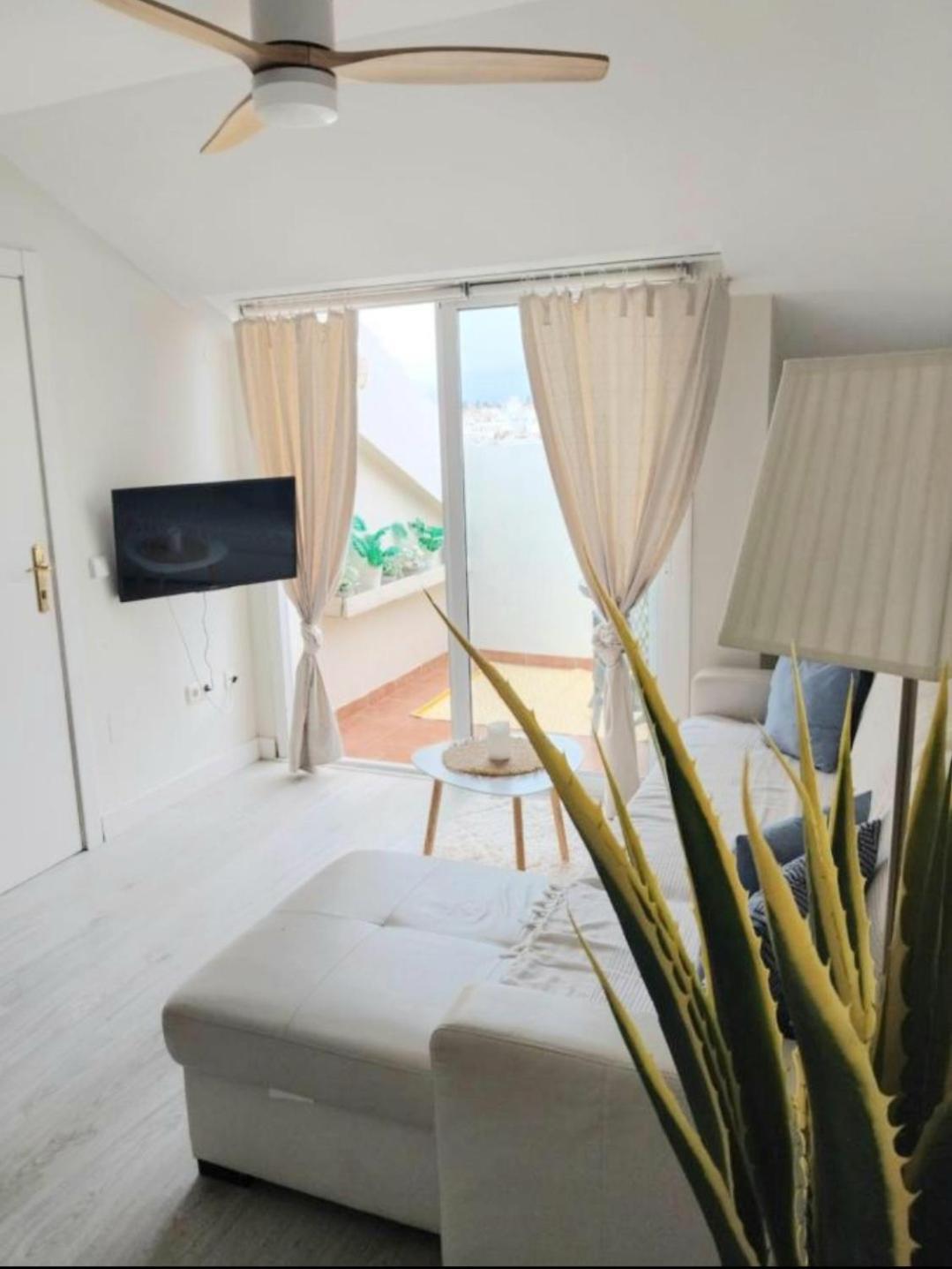 New City Penthouse Near Beach With Sunny Balcony Fuengirola Buitenkant foto