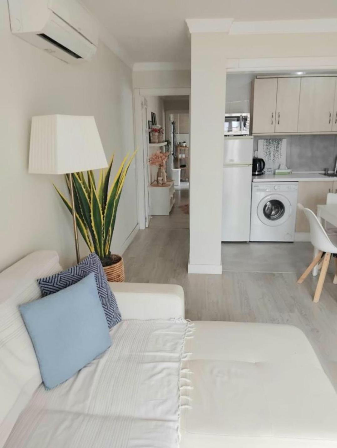 New City Penthouse Near Beach With Sunny Balcony Fuengirola Buitenkant foto